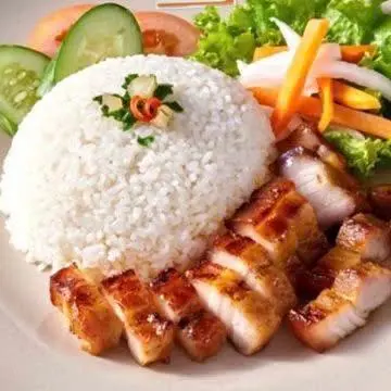 Hình ảnh Cơm thịt ba rọi muối chiên giòn