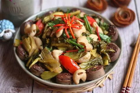Hình ảnh Lòng xào rau má chua cay