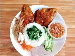 Hình ảnh Cơm tấm gà nướng