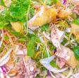 Hình ảnh Gà nửa con trộn gỏi chua ngọt