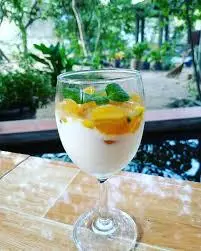 Hình ảnh Sữa chua hạt đác chanh dây