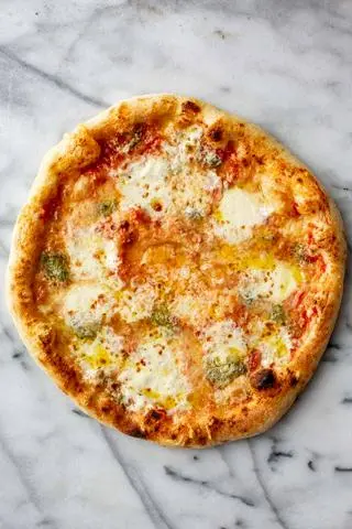 Hình ảnh Four cheese pizza