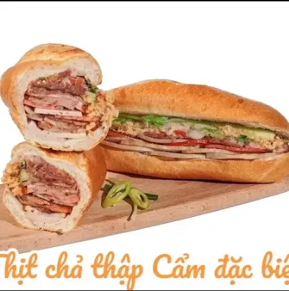 Hình ảnh Bánh mì thịt chả đặc biệt