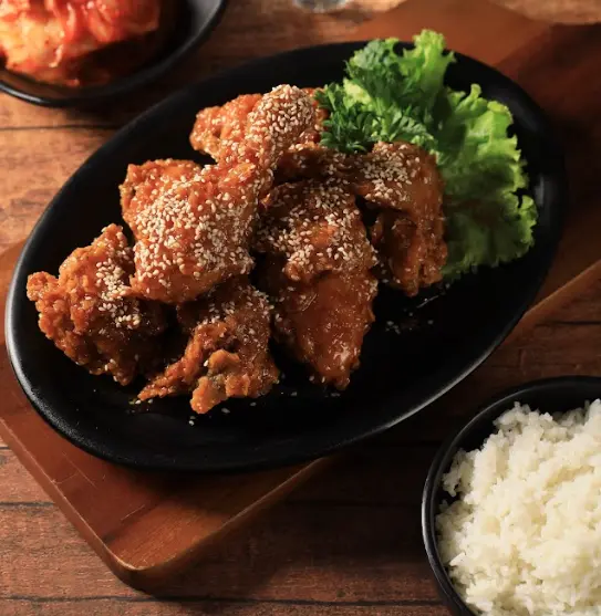 Hình ảnh Gà có xương sốt gia vị (Half) - 양념치킨