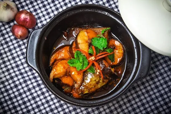 Hình ảnh Cá trê kho tộ 