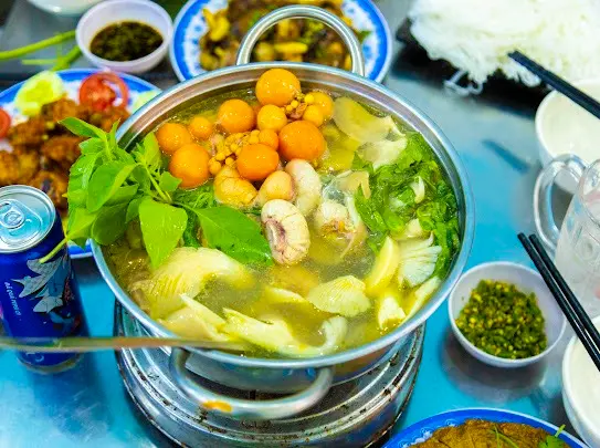 Hình ảnh Lẩu gà lá é lớn