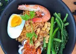 Hình ảnh Mì trộn hải sản