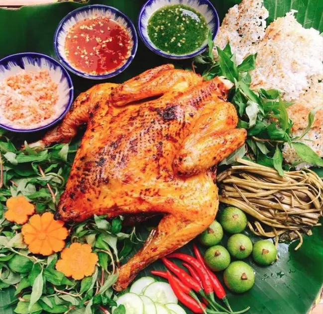 Hình ảnh Gà nướng nguyên con