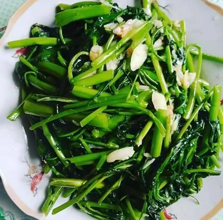 Hình ảnh Rau muống xào tỏi