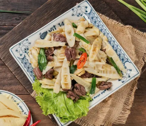 Hình ảnh Tim vịt xào măng trúc