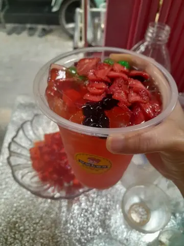 Hình ảnh Trà dâu full topping