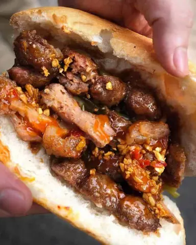 Hình ảnh Bánh mì bò lụi