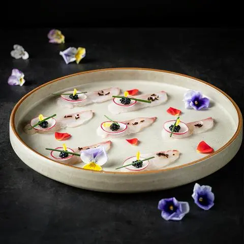Hình ảnh Carpaccio cá vược với kombu muối