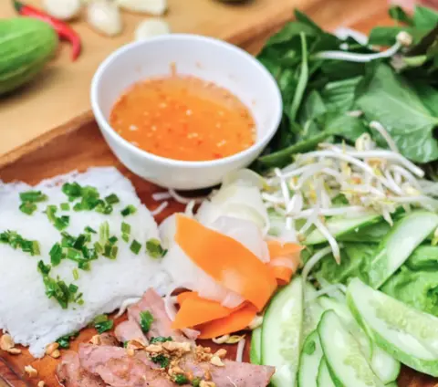 Hình ảnh Nem nướng bánh hỏi
