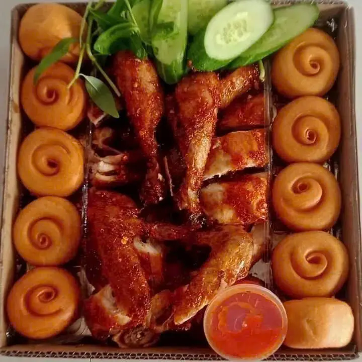 Hình ảnh Gà nướng bánh bao