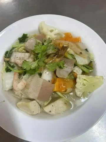 Hình ảnh Hủ tiếu xào sốt chay
