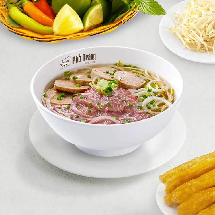 Hình ảnh Phở tái - gân - bò viên