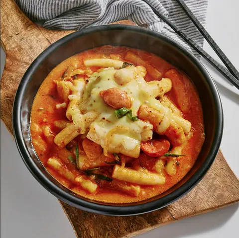 Hình ảnh Tteokbokki Sausage - Bánh gạo cay xúc xích Hàn Quốc