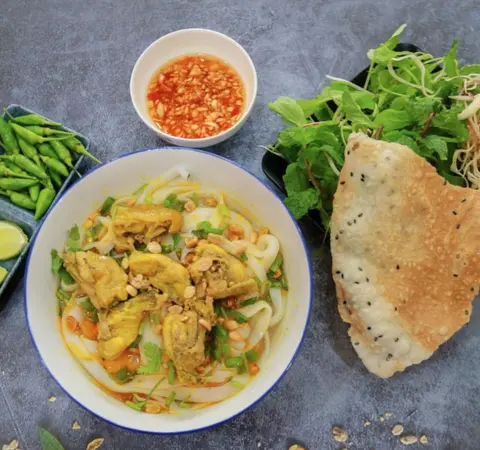 Hình ảnh Mì Quảng Gà