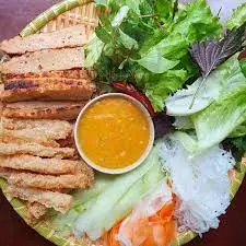 Hình ảnh Nem nướng cuốn rau