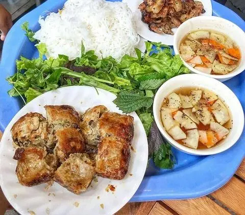 Hình ảnh Bún nem cua bể Hải Phòng