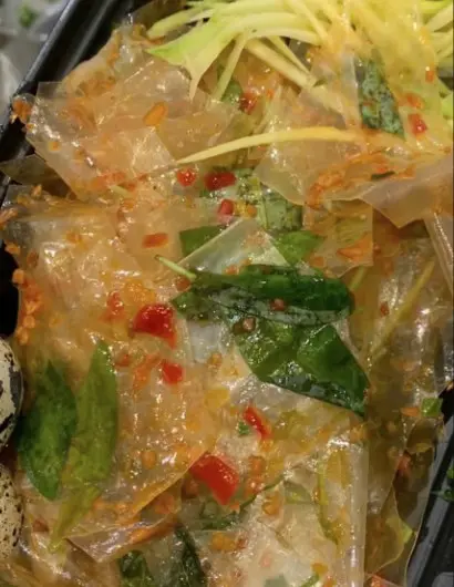 Hình ảnh Bánh tráng sa tế tỏi phi