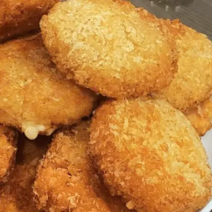 Hình ảnh Bánh gà phô mai - 2 chiếc