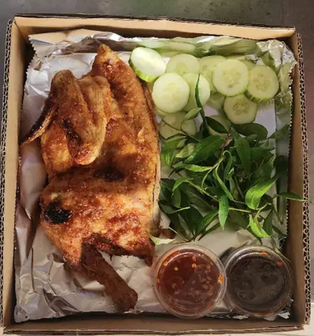 Hình ảnh Gà nửa con