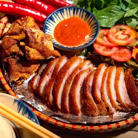 Hình ảnh Chân giò muối chiên giòn