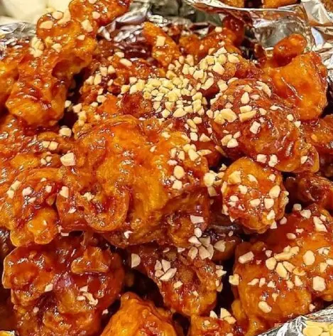 Hình ảnh Gà viên kèm khoai tây sốt cay