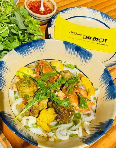 Hình ảnh Mì quảng đặc biệt