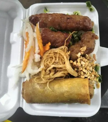 Hình ảnh Bánh hỏi thập cẩm