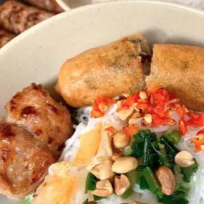 Hình ảnh Bún nem nướng chả giò
