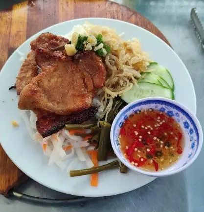 Hình ảnh Cơm sườn bì