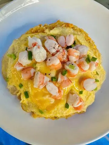 Hình ảnh Cơm tôm phủ trứng