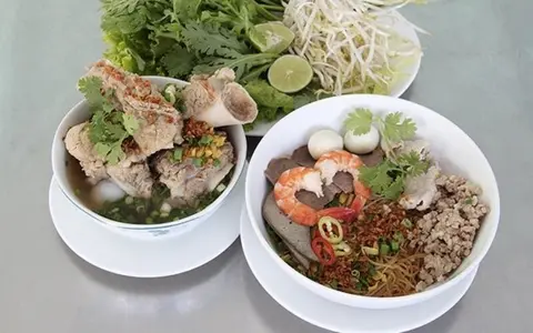 Hình ảnh Hủ tiếu dai khô xương
