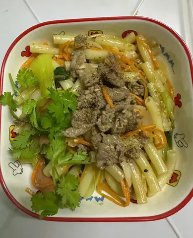 Hình ảnh Nui xào bò