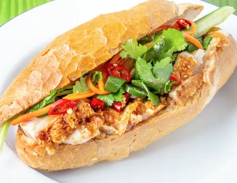 Hình ảnh Bánh mì heo quay