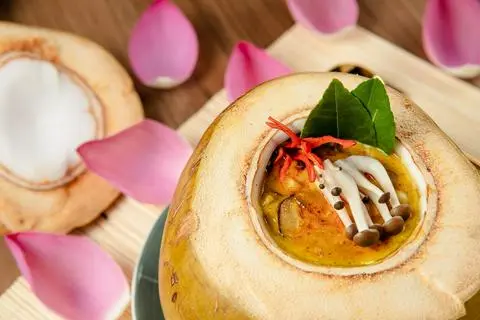 Hình ảnh Cà ri om nấm vô ưu - vo uu curry mushroom incubated coconut - ve48