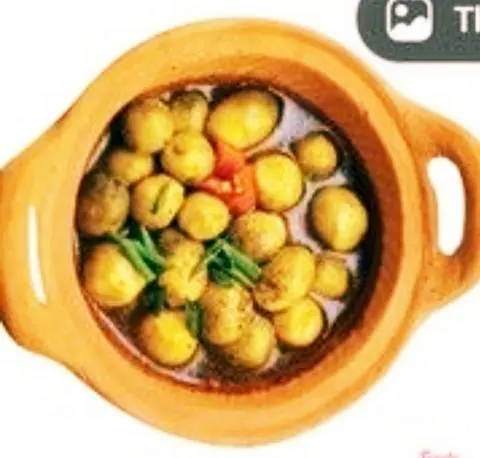 Hình ảnh Nấm rơm kho tộ chay