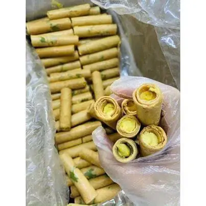 Hình ảnh Bánh ống nhân kem sầu riêng