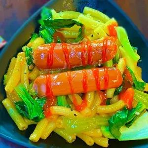 Hình ảnh Nui xào xúc xích