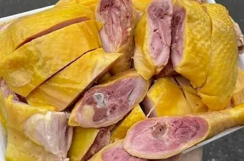 Hình ảnh 1/2 Con Gà Ủ Muối  + Pepsi + Xôi Hành Phi( hộp to) 