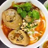 Hình ảnh Mì quảng giò nhiều mì