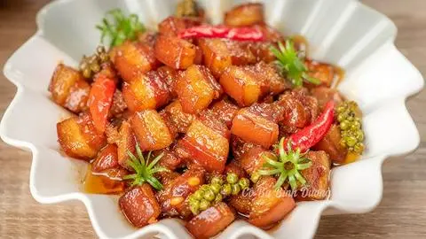 Hình ảnh Thịt heo kho tiêu (chưa bao gồm cơm)