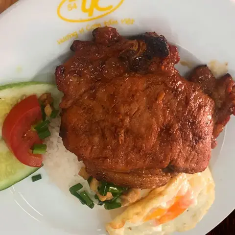 Hình ảnh Cơm tấm sườn ốp la