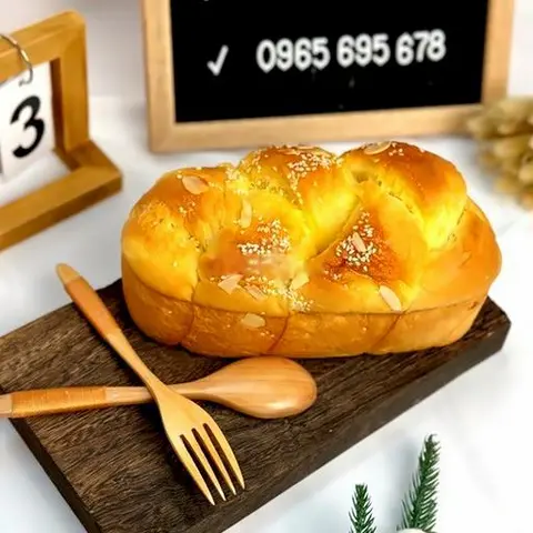 Hình ảnh Bánh mì hoa cúc