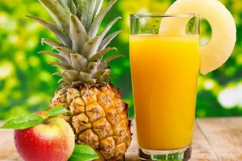 Hình ảnh Nước ép thơm táo - ly lớn