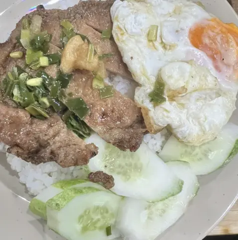 Hình ảnh Cơm sườn trứng