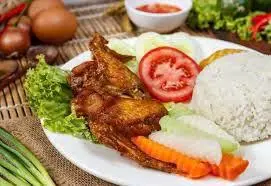 Hình ảnh Cơm gà chiên nước mắm